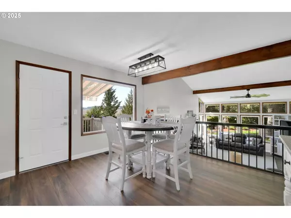 580 WALNUT CT S, Monmouth, OR 97361