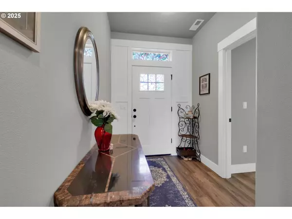 278 SW APPLEGATE TRAIL DR, Dallas, OR 97338