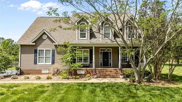 11811 Hogans ALY, Chester, VA 23836