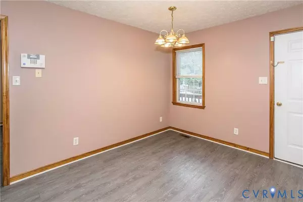 514 Highland AVE, Colonial Heights, VA 23834