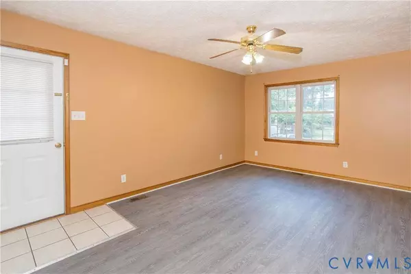 514 Highland AVE, Colonial Heights, VA 23834