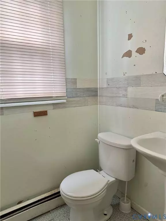 335 Ridge RD, Colonial Heights, VA 23834