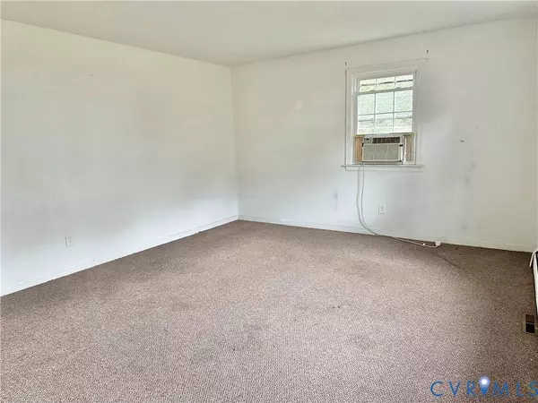 335 Ridge RD, Colonial Heights, VA 23834