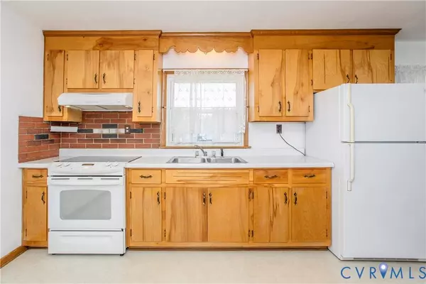 24815 Mount Pleasant ST, North Dinwiddie, VA 23803