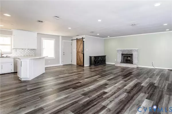 14612 Jefferson AVE, Chester, VA 23836