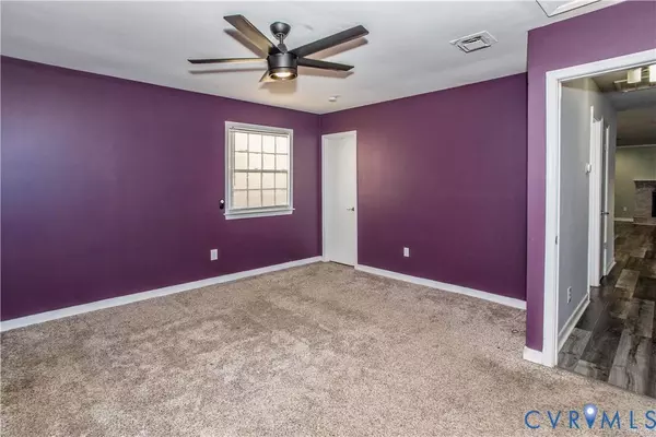 14612 Jefferson AVE, Chester, VA 23836