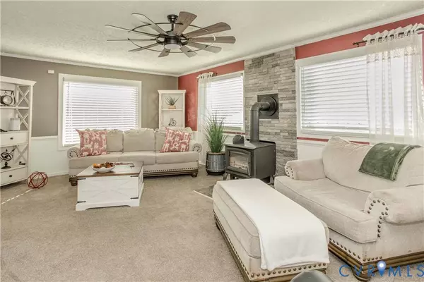 4308 Hyde Park DR, Chester, VA 23831