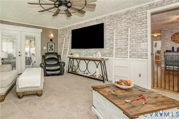 4308 Hyde Park DR, Chester, VA 23831