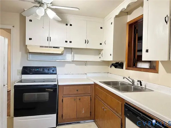 101 Conduit RD, Colonial Heights, VA 23834
