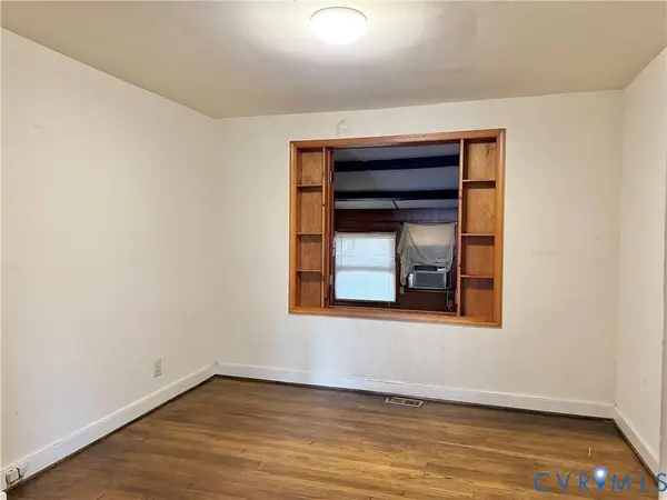 101 Conduit RD, Colonial Heights, VA 23834