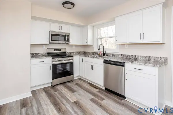 1204 Louis LN, Hopewell, VA 23860