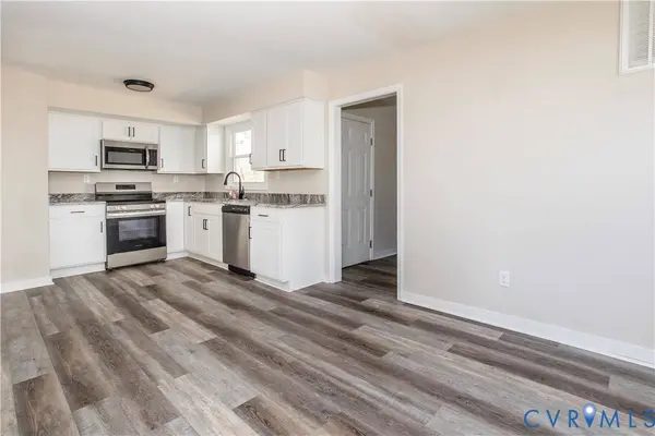 1204 Louis LN, Hopewell, VA 23860