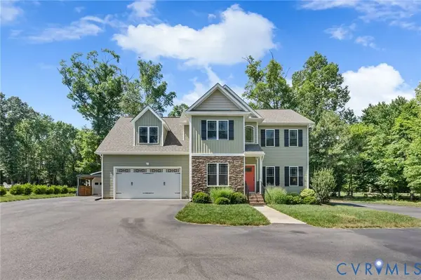 9400 Woodpecker RD, Chesterfield, VA 23838