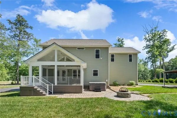 9400 Woodpecker RD, Chesterfield, VA 23838