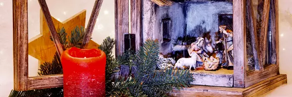 feature image of Colonial Christmas Magic: Williamsburg History Lives