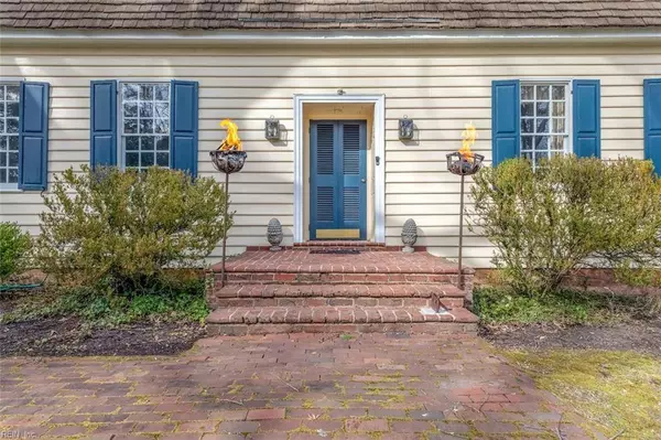 117 Walnut Hills DR, Williamsburg, VA 23185