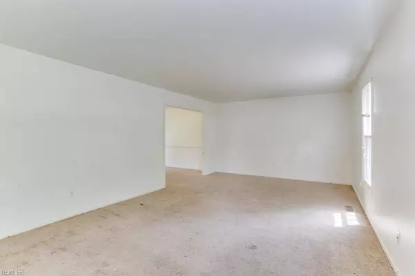 110 Astrid LN, Williamsburg, VA 23188