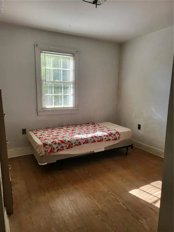 122 Longhill RD, Williamsburg, VA 23185