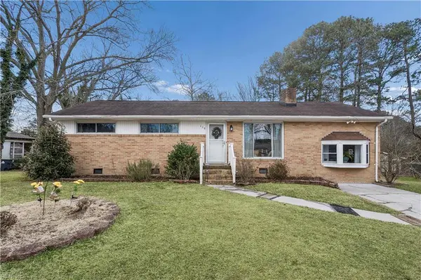 118 Winston DR, Williamsburg, VA 23185