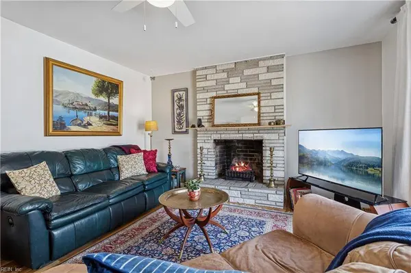 118 Winston DR, Williamsburg, VA 23185