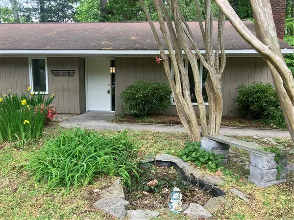 102 Stavenger CT, Williamsburg, VA 23188