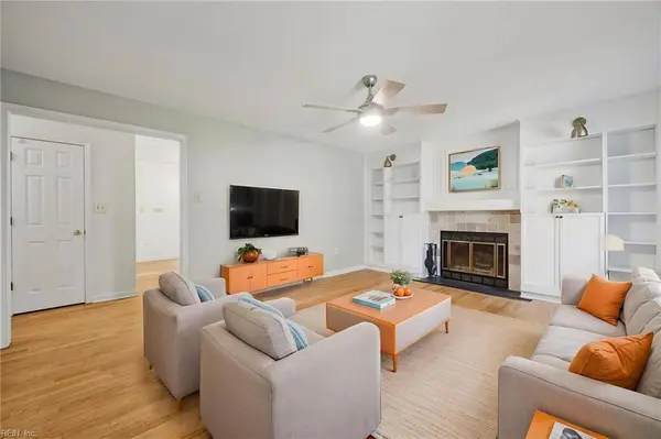 102 Tampa CIR, Williamsburg, VA 23188