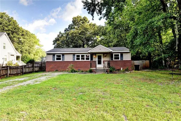 203 Old Seaford RD, Seaford, VA 23696