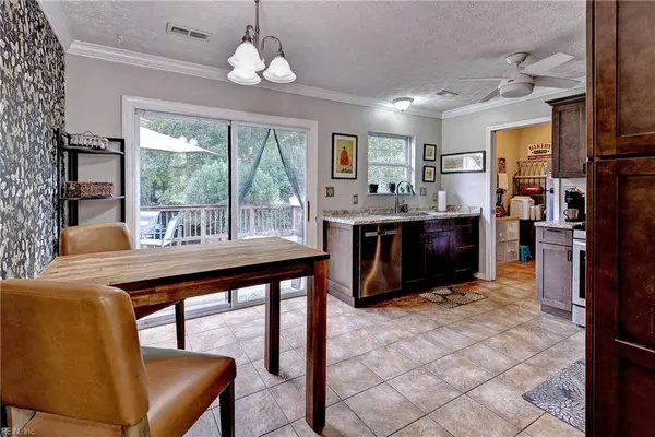 4229 Birdella DR, Williamsburg, VA 23188