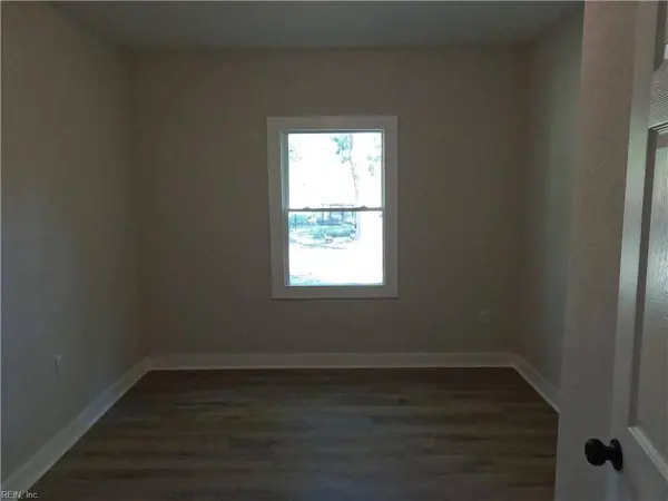9053 Diascund RD, Lanexa, VA 23089