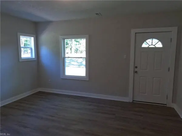 9053 Diascund RD, Lanexa, VA 23089