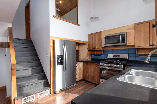 142 Temple Hill RD, Sharon, VT 05068