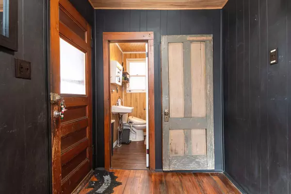 20 Woodstock AVE, Rutland City, VT 05701