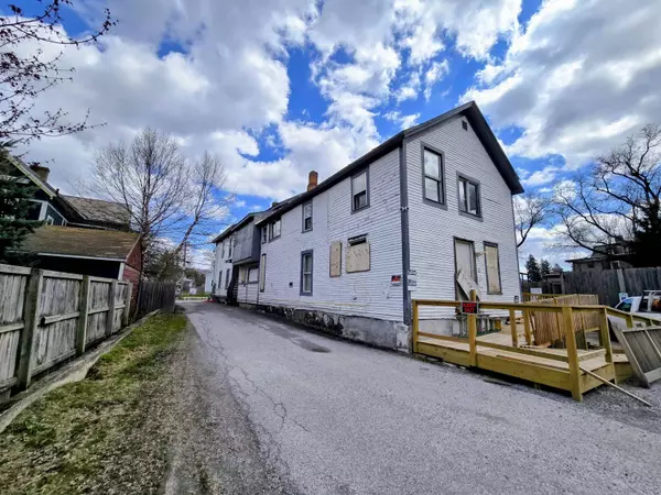 135 Grove ST, Rutland City, VT 05701