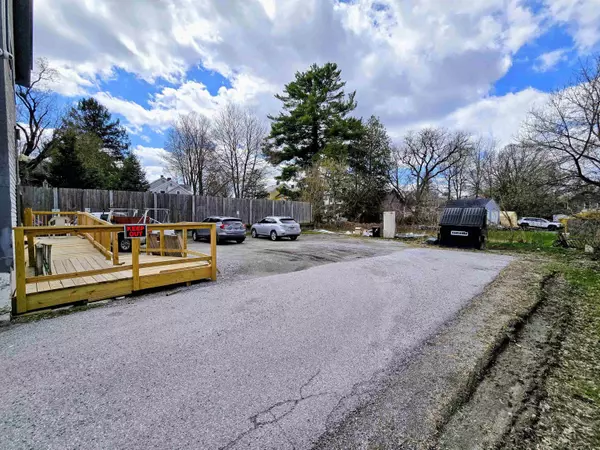 135 Grove ST, Rutland City, VT 05701