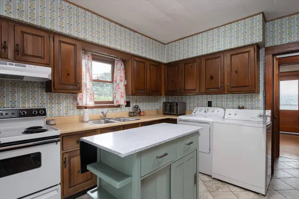 215 Columbian AVE, Rutland City, VT 05701