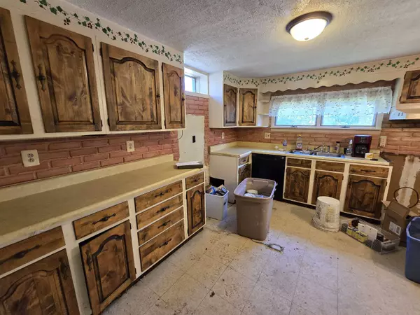 3394 VT 155 Route, Mount Holly, VT 05758