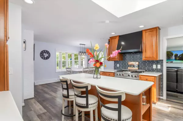 12 Grandview TER, Rutland City, VT 05701