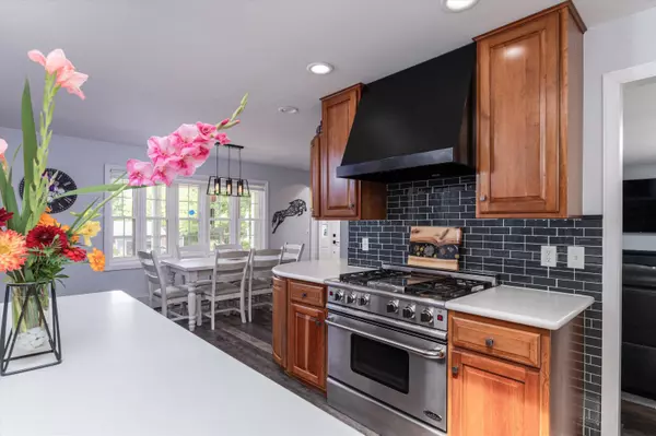 12 Grandview TER, Rutland City, VT 05701