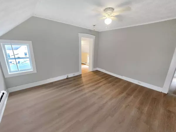 52 Chestnut AVE, Rutland City, VT 05701