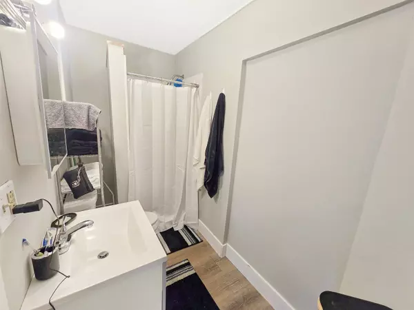 52 Chestnut AVE, Rutland City, VT 05701