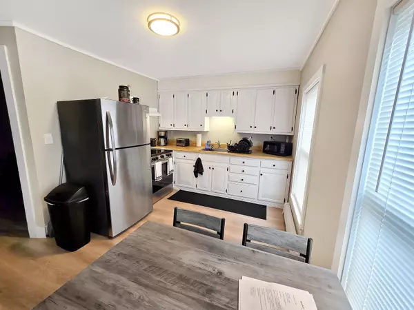 52 Chestnut AVE, Rutland City, VT 05701