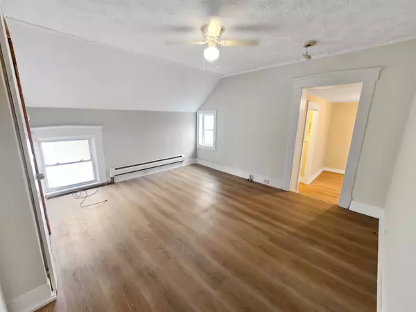 52 Chestnut AVE, Rutland City, VT 05701