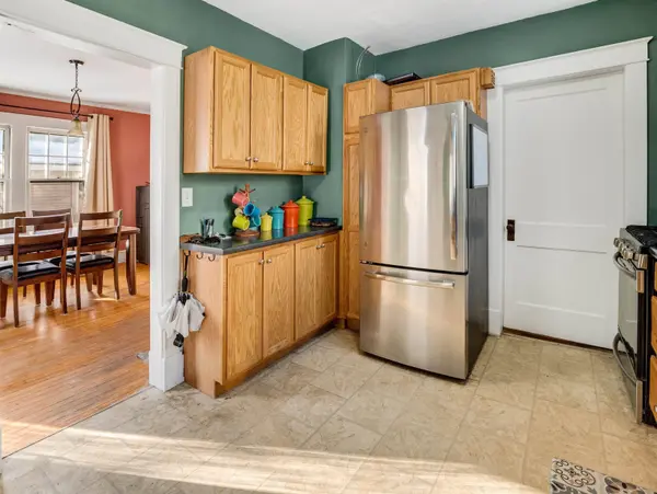 64 Bellevue AVE, Rutland City, VT 05701