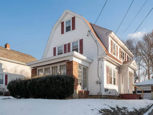 64 Bellevue AVE, Rutland City, VT 05701