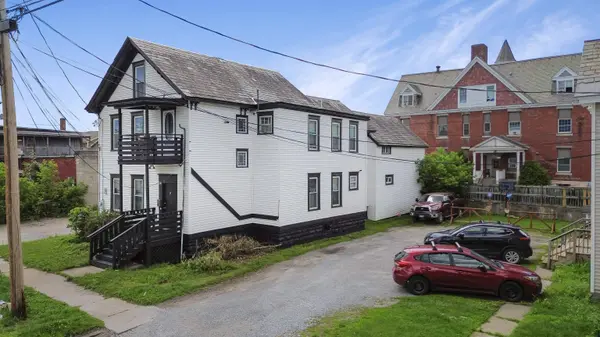 33 Summer ST, Rutland City, VT 05701
