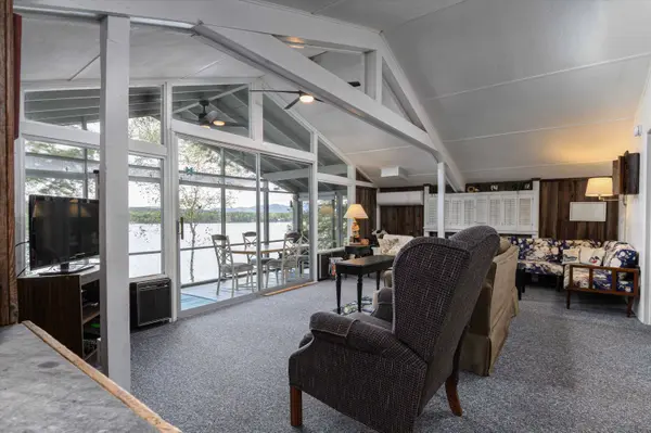 976 Avalon Beach RD, Castleton, VT 05735