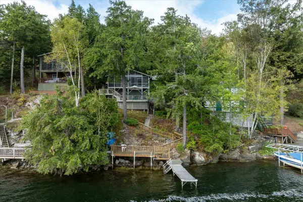 976 Avalon Beach RD