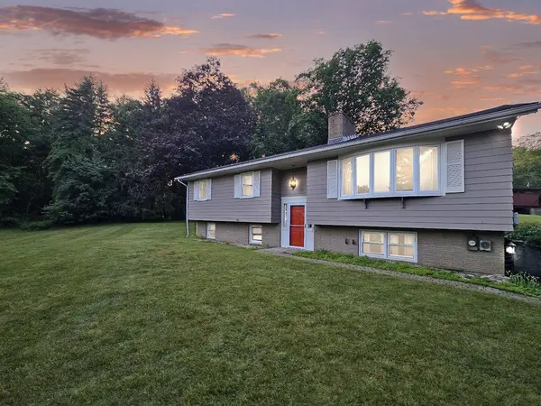 6 Juniper Hill RD