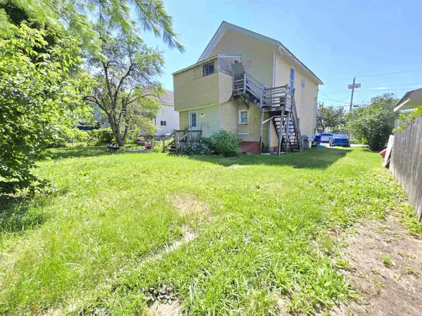 137 Maple ST, Rutland City, VT 05701