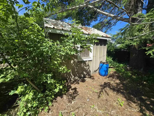 137 Maple ST, Rutland City, VT 05701
